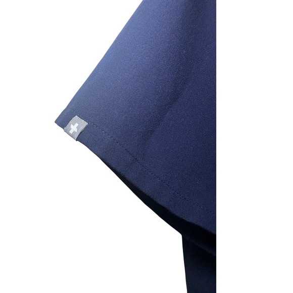 FIGS Casma Navy Blue Womens Large Three-Pocket Scrub Top - Picture 3 of 7